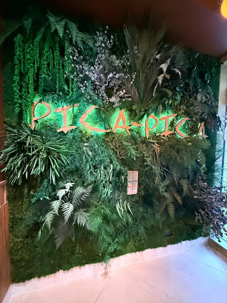 restaurant pica pica logo vegetal stabilisé